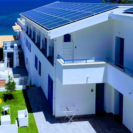 Hamman Exclusive Waterfront Shared Infinity Pool & Private Sea Access سانتا فلافيا