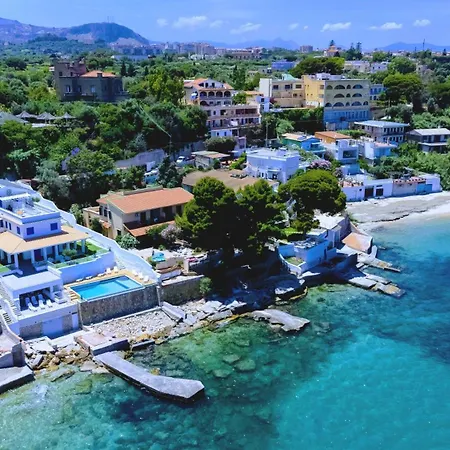 Hamman Exclusive Waterfront Shared Infinity Pool & Private Sea Access