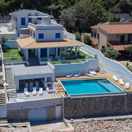 شقة Hamman Exclusive Waterfront Shared Infinity Pool & Private Sea Access سانتا فلافيا